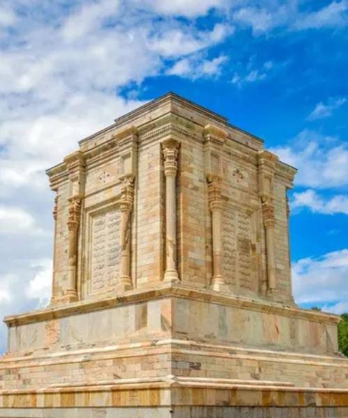 tomb-of-ferdowsi-12 tomb-of-ferdowsi-12